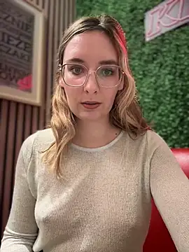 The Snowwhitee online show from 7, 12, 2024