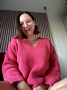 The Snowwhitee online show from 25, 10, 2025