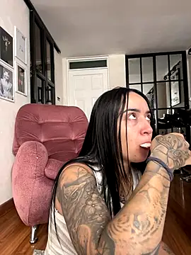 EmmyEvans1 online show from 29, 9, 2025