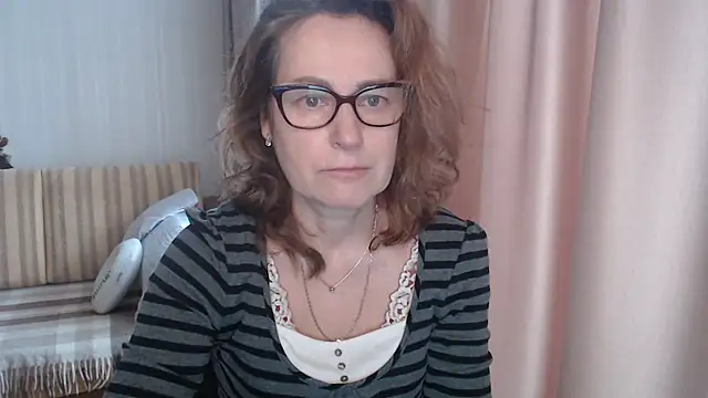 lauraoven online show from 17, 2, 2025