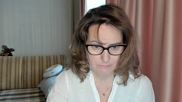 lauraoven online show from 23, 2, 2025