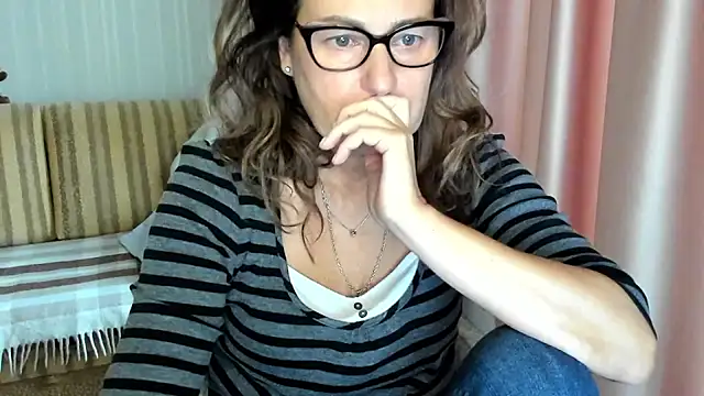 lauraoven online show from 29, 10, 2025