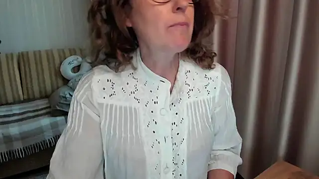 lauraoven online show from 12, 7, 2026