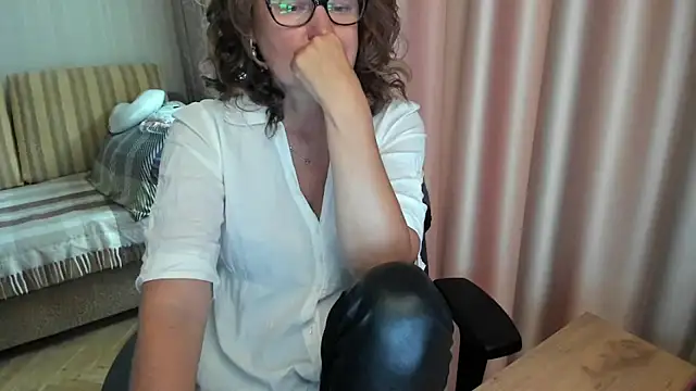 lauraoven online show from 20, 7, 2026