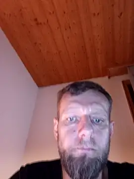 Snapshot of Kw8585kw chatting on 4, 10, 2025 Kw8585kw online show from 4, 10, 2025