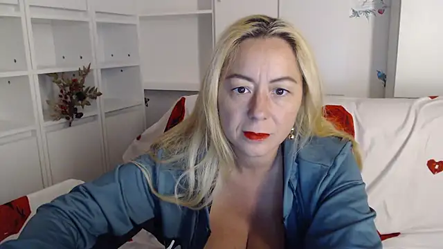 Snapshot of spell_of_love chatting on 26, 9, 2025 spell of love online show from 26, 9, 2025