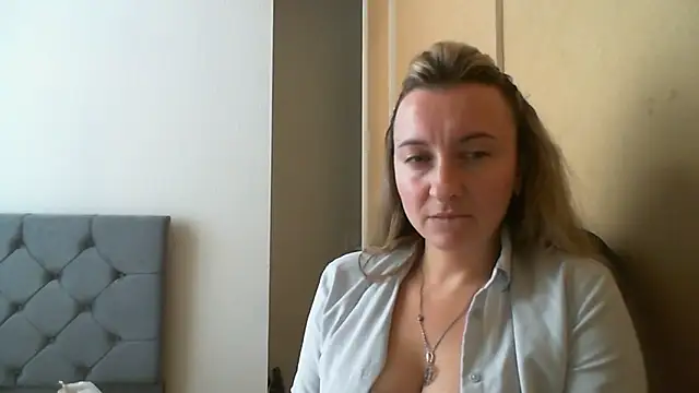 SusanCurt online show from 18, 11, 2025