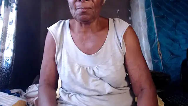 Snapshot of NaughtyGranny chatting on 10, 5, 2026 NaughtyGranny online show from 10, 5, 2026