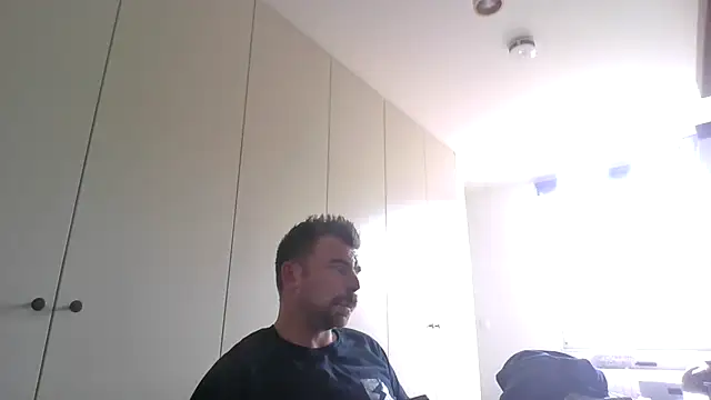 Snapshot of mrbigballs chatting on 15, 9, 2025 mrbigballs online show from 15, 9, 2025