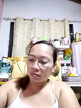 Snapshot of asianwet4u chatting on 5, 2, 2025 asianwet4u online show from 5, 2, 2025