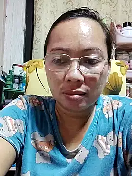 Snapshot of asianwet4u chatting on 5, 2, 2025 asianwet4u online show from 5, 2, 2025
