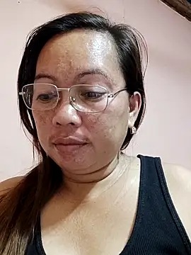 Snapshot of asianwet4u chatting on 8, 3, 2025 asianwet4u online show from 8, 3, 2025