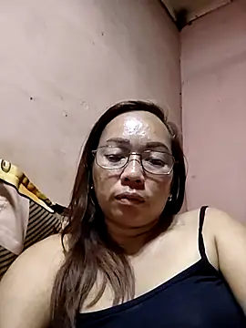 Snapshot of asianwet4u chatting on 29, 10, 2025 asianwet4u online show from 29, 10, 2025