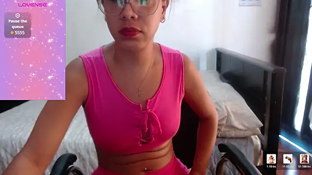 Snapshot of sensual_nataliee chatting on 1, 6, 2026 sensual nataliee online show from 1, 6, 2026