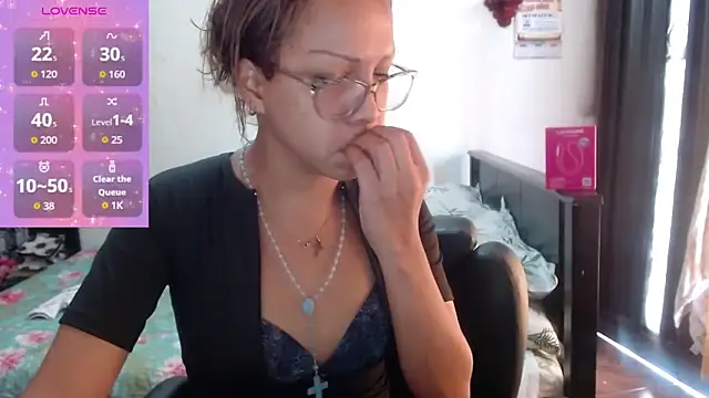 Snapshot of sensual_nataliee chatting on 7, 6, 2026 sensual nataliee online show from 7, 6, 2026