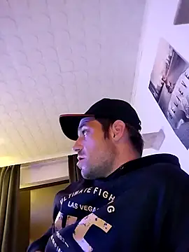 Snapshot of Codymc89 chatting on 18, 9, 2025 Codymc89 online show from 18, 9, 2025