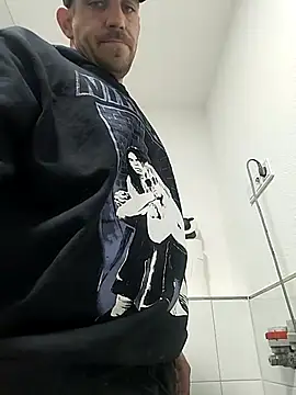 Snapshot of Codymc89 chatting on 10, 10, 2025 Codymc89 online show from 10, 10, 2025