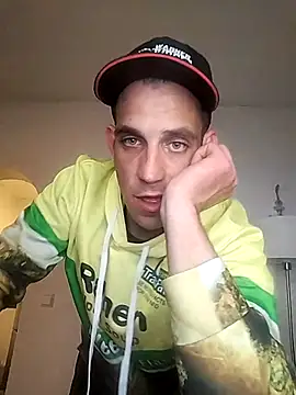 Snapshot of Codymc89 chatting on 5, 11, 2025 Codymc89 online show from 5, 11, 2025