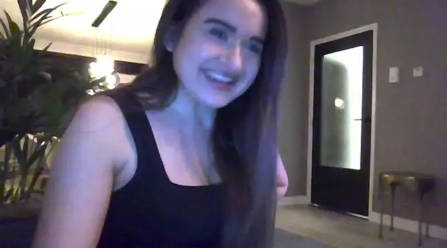 Snapshot of avajade chatting on 2, 1, 2025 avajade online show from 2, 1, 2025