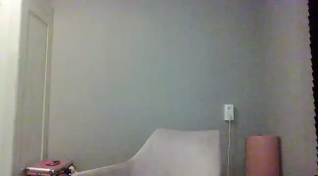 Snapshot of avajade chatting on 20, 3, 2025 avajade online show from 20, 3, 2025