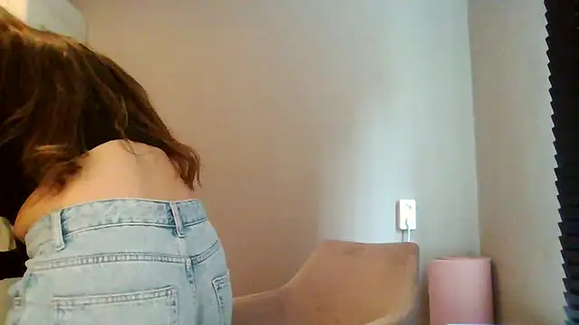 Snapshot of avajade chatting on 24, 9, 2025 avajade online show from 24, 9, 2025