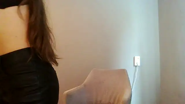 Snapshot of avajade chatting on 6, 10, 2025 avajade online show from 6, 10, 2025