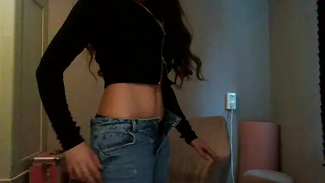 Snapshot of avajade chatting on 14, 10, 2025 avajade online show from 14, 10, 2025