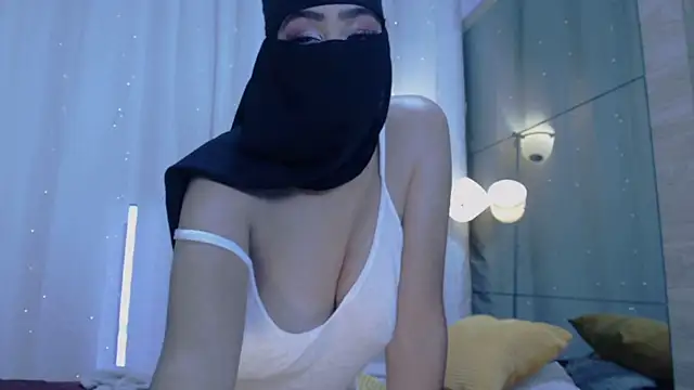 Snapshot of sweet_diazzz chatting on 23, 9, 2025 sweet diazzz online show from 23, 9, 2025