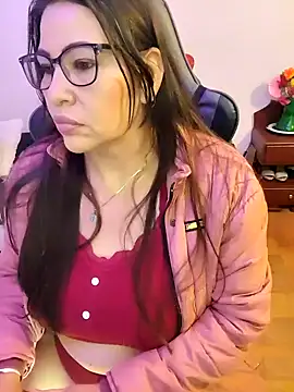 esmeralda milf online show from 25, 2, 2026