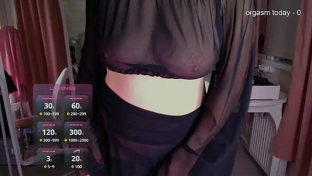 Snapshot of JuliaVilnet chatting on 11, 2, 2025 JuliaVilnet online show from 11, 2, 2025