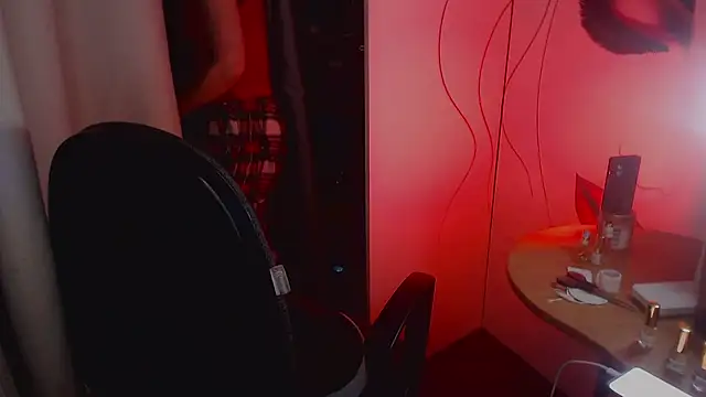 Snapshot of JohansonKatie chatting on 12, 1, 2025 JohansonKatie online show from 12, 1, 2025