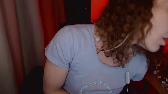 Snapshot of JohansonKatie chatting on 14, 1, 2025 JohansonKatie online show from 14, 1, 2025