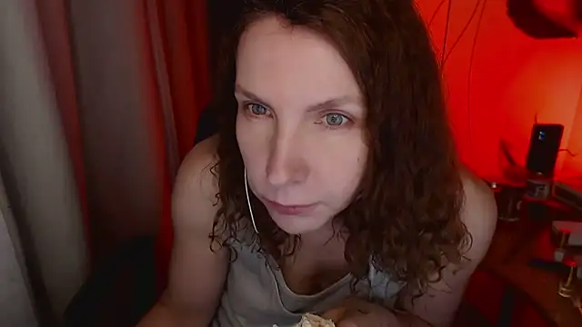 Snapshot of JohansonKatie chatting on 19, 1, 2025 JohansonKatie online show from 19, 1, 2025