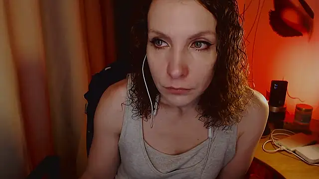 Snapshot of JohansonKatie chatting on 31, 1, 2025 JohansonKatie online show from 31, 1, 2025