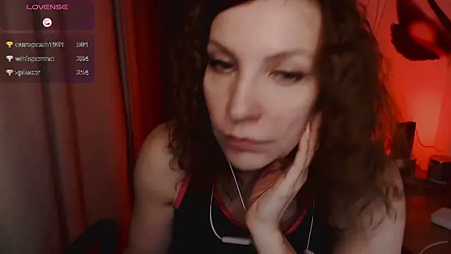 Snapshot of JohansonKatie chatting on 3, 2, 2025 JohansonKatie online show from 3, 2, 2025