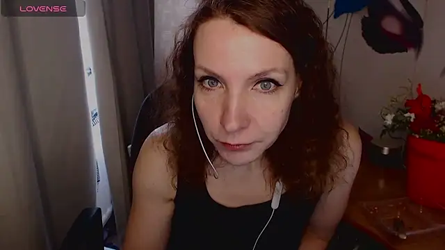 Snapshot of JohansonKatie chatting on 22, 2, 2025 JohansonKatie online show from 22, 2, 2025