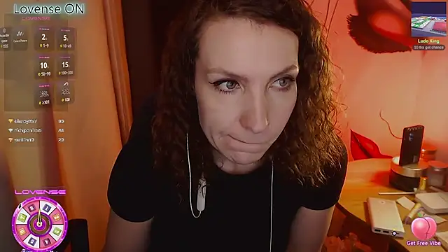 Snapshot of JohansonKatie chatting on 26, 2, 2025 JohansonKatie online show from 26, 2, 2025