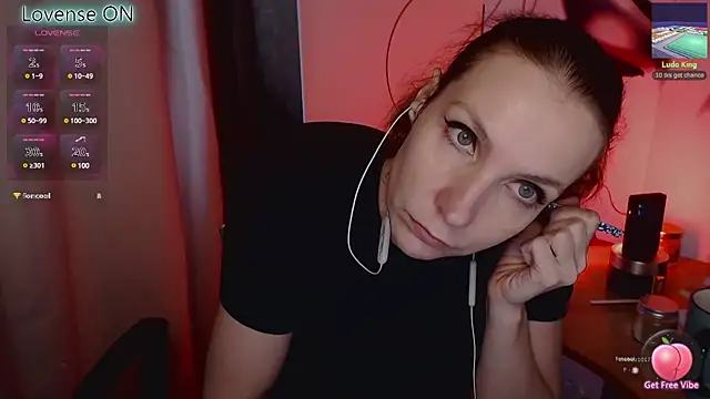 Snapshot of JohansonKatie chatting on 28, 2, 2025 JohansonKatie online show from 28, 2, 2025