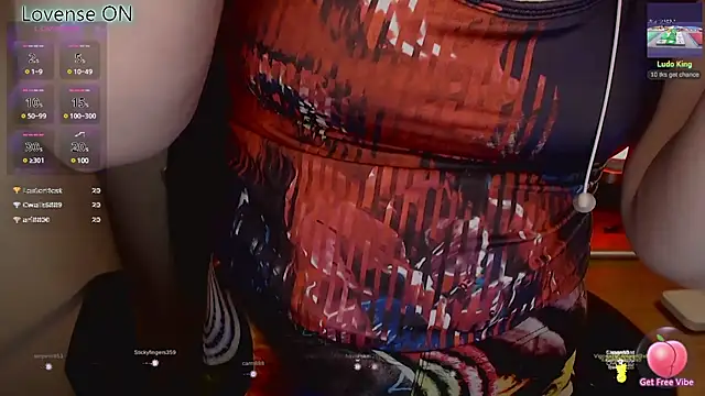 Snapshot of JohansonKatie chatting on 3, 3, 2025 JohansonKatie online show from 3, 3, 2025