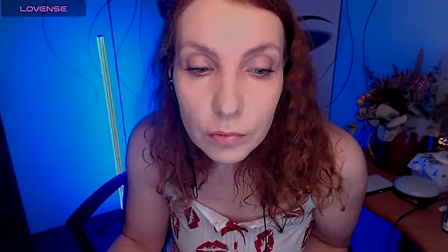 Snapshot of JohansonKatie chatting on 31, 10, 2025 JohansonKatie online show from 31, 10, 2025