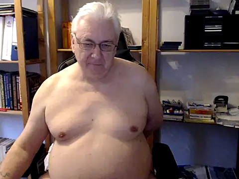 SchwanzhureXXL online show from 13, 2, 2025