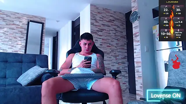 Snapshot of Lobito_xxxl chatting on 18, 11, 2025 Lobito xxxl online show from 18, 11, 2025