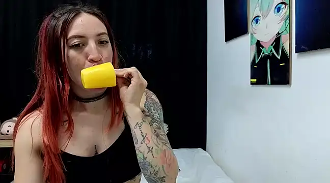 Snapshot of ninaa_fox chatting on 8, 1, 2025 ninaa fox online show from 8, 1, 2025