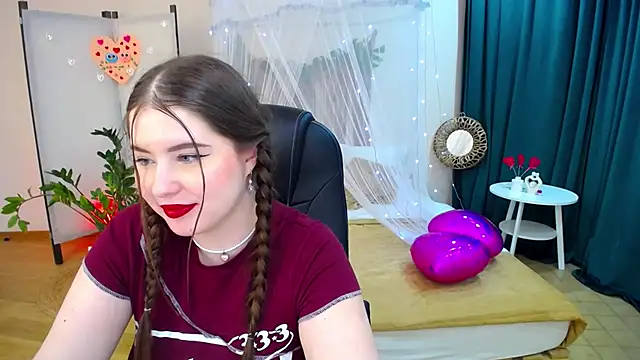 NicoleFoxery online show from 19, 2, 2025