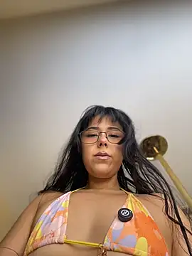 Snapshot of Evie-Luna chatting on 11, 7, 2026 Evie-Luna online show from 11, 7, 2026