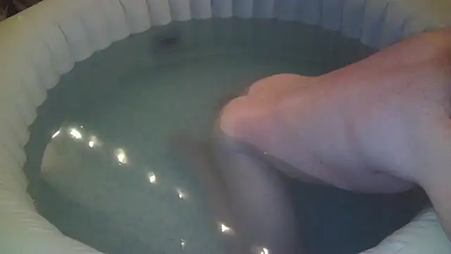 Snapshot of theSecretBallerino chatting on 4, 11, 2025 theSecretBallerino online show from 4, 11, 2025