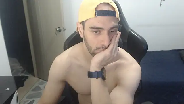 Snapshot of samuelgarcia_ chatting on 6, 1, 2026 samuelgarcia online show from 6, 1, 2026