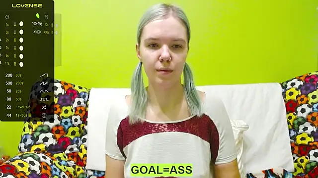 Snapshot of Ultra_Meow chatting on 6, 2, 2025 Ultra Meow online show from 6, 2, 2025