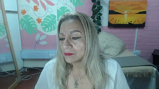 Snapshot of ZAMANTHA chatting on 29, 4, 2026 ZAMANTHA online show from 29, 4, 2026