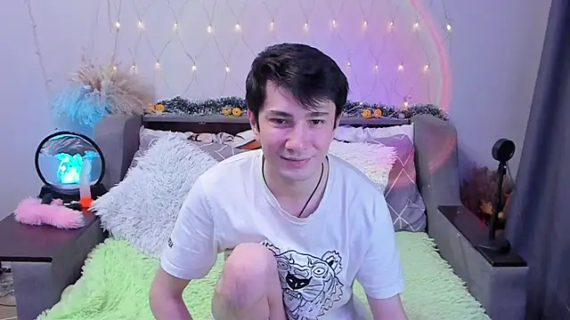 Snapshot of Yumi_steve chatting on 17, 12, 2025 Yumi steve online show from 17, 12, 2025